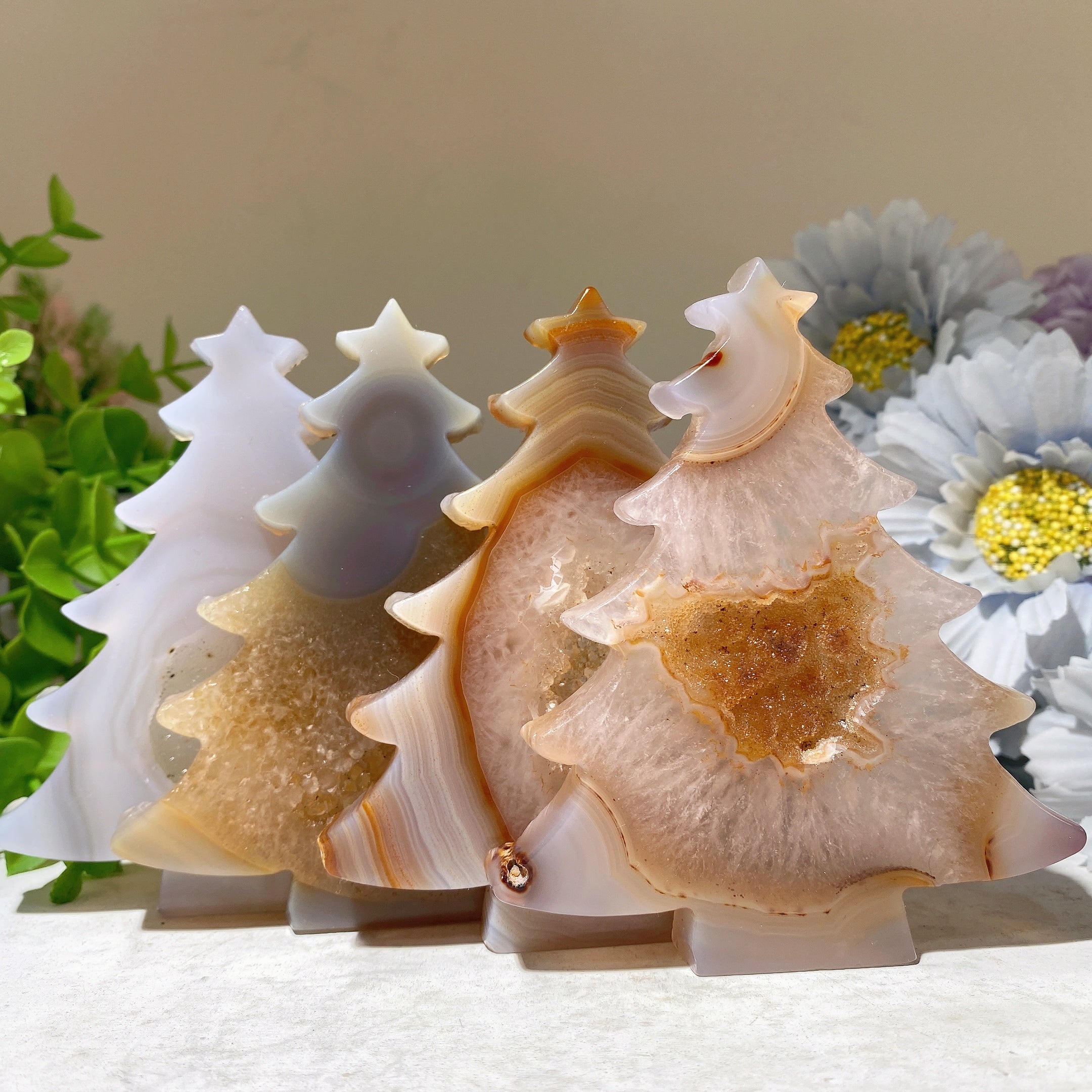 3.8 inch Druzy Agate Crystal Figurine Christmas Tree Carving