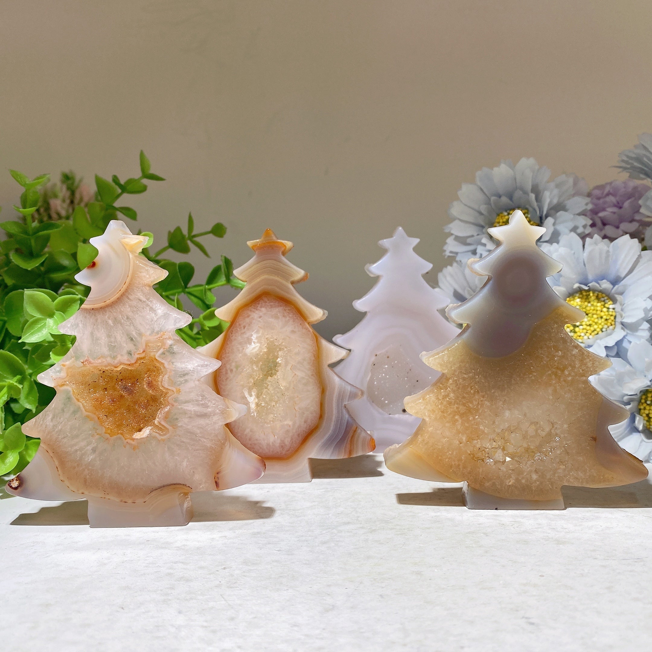 3.8 inch Druzy Agate Crystal Figurine Christmas Tree Carving