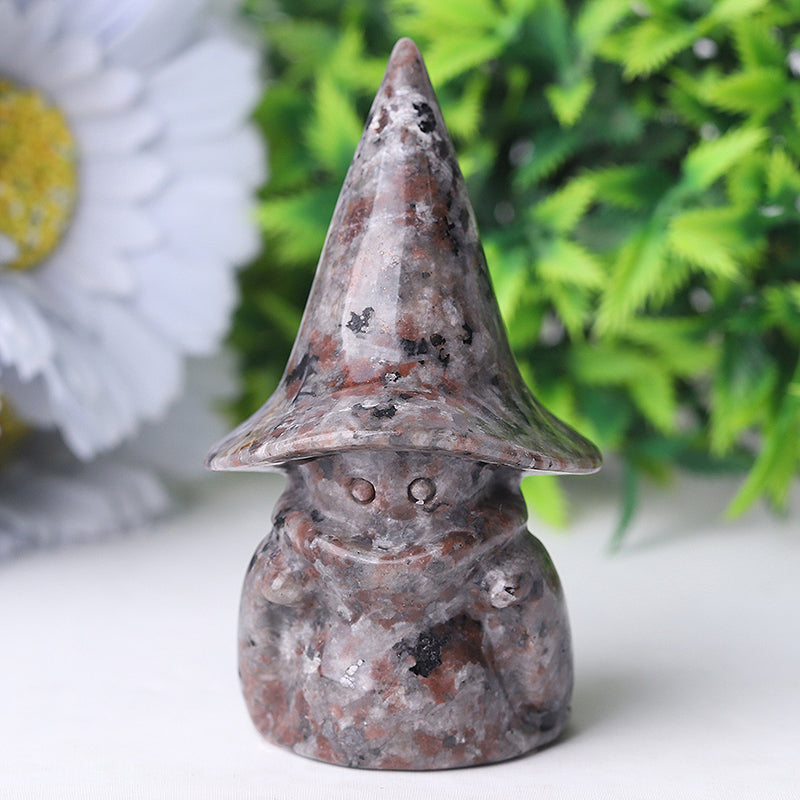 Figurine sculptée en cristal Yooperlite de 3 pouces représentant un bébé sorcière