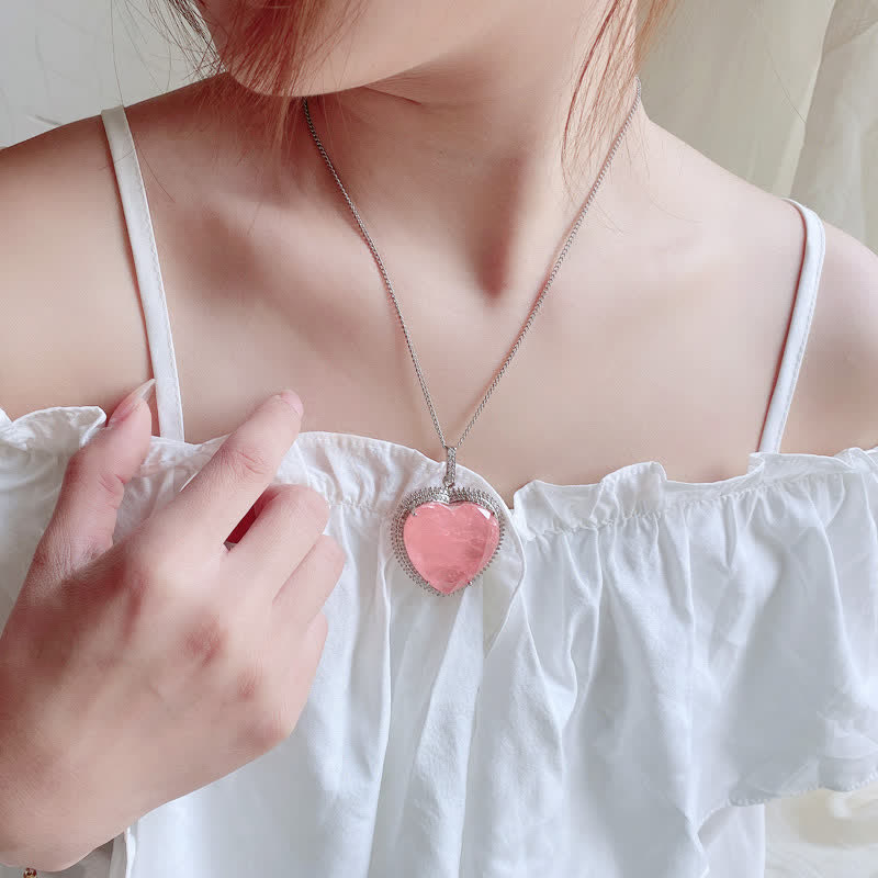 Collier cœur en quartz rose de 32 mm pour l'amour et la guérison