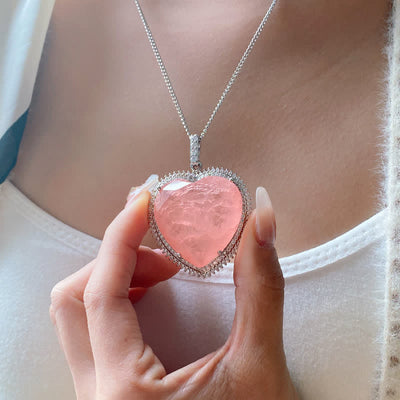 Collier cœur en quartz rose de 32 mm pour l'amour et la guérison