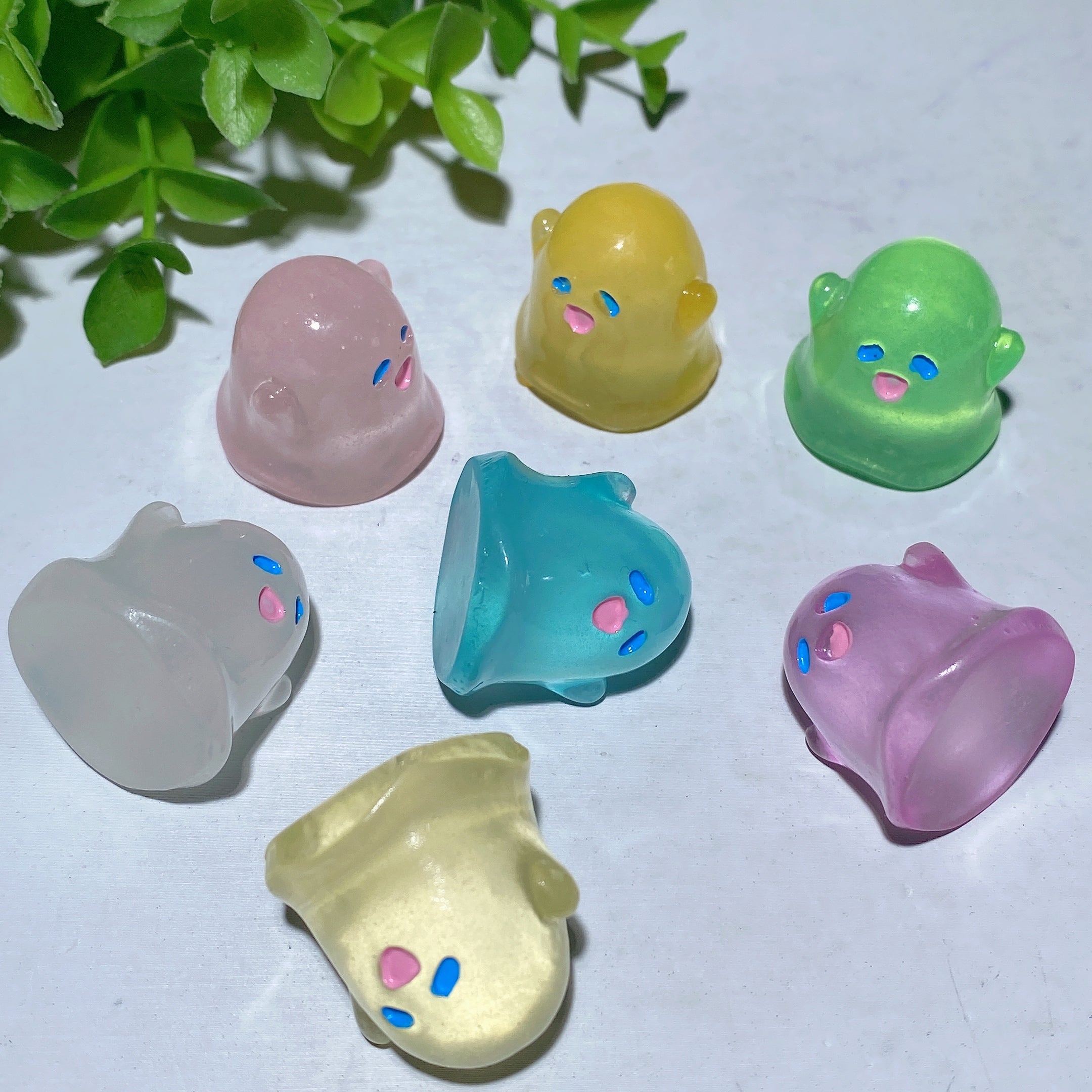 3pcs 22mm Resin Luminous Mini Ghost Crystal Figurines