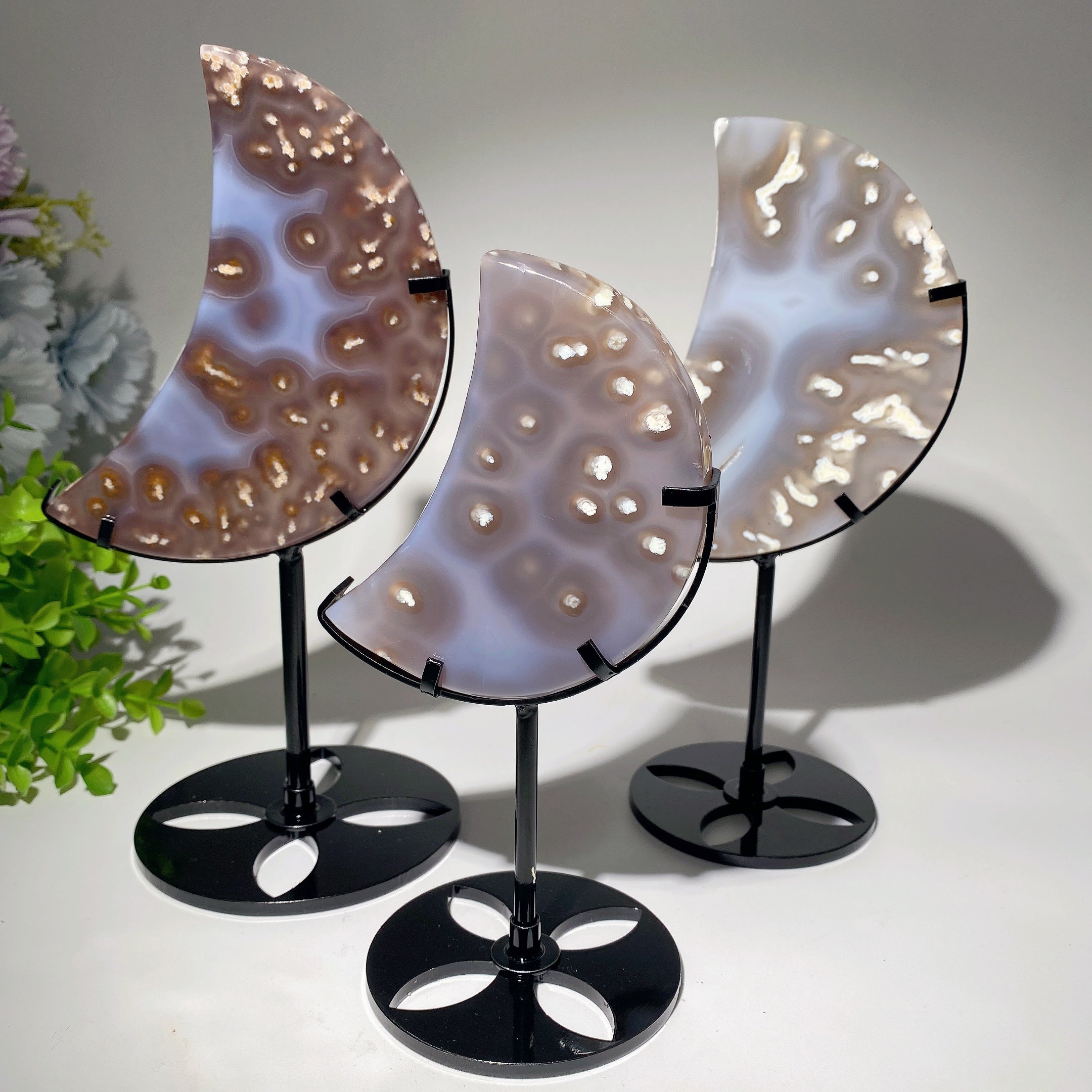 Sculpture en cristal d'agate de lune de 4 à 5,5 pouces avec support