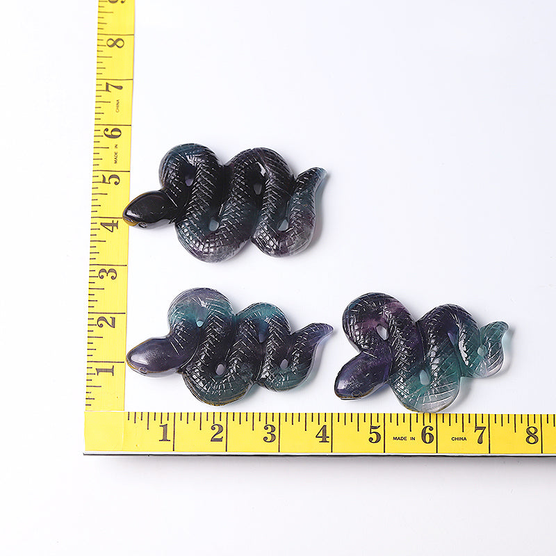 Figurine de serpent en cristal de fluorite sculptée de 4 pouces