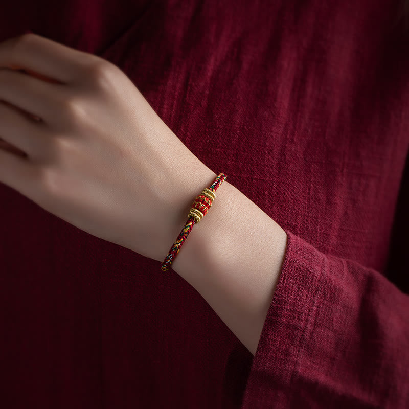 Bracelet en fil rouge fait main avec signe du zodiaque chinois pour la chance et la force