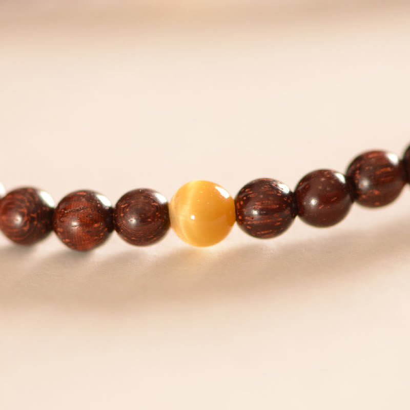 Bracelet de protection spirituelle en bois de santal rouge à petites feuilles de 4 mm