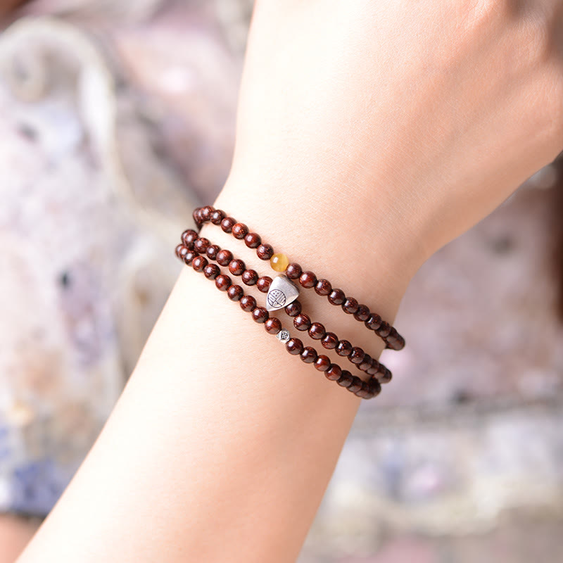Bracelet de protection spirituelle en bois de santal rouge à petites feuilles de 4 mm