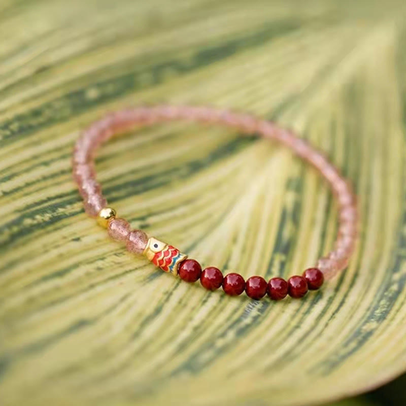Bracelet de guérison porte-bonheur en quartz fraise de 4 mm avec poisson koï