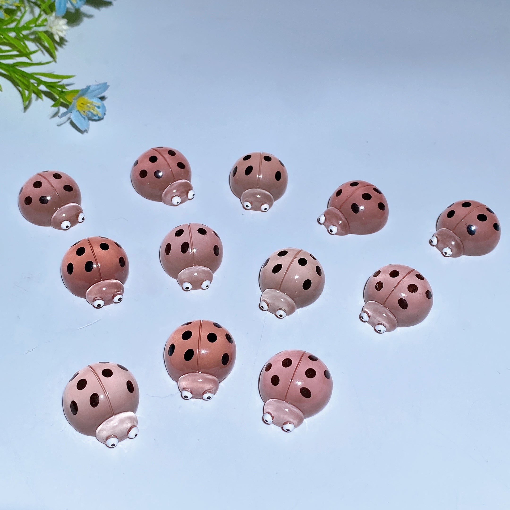 4pcs Luminous Crystal Animal Carving Set – Ladybug & Caterpillar