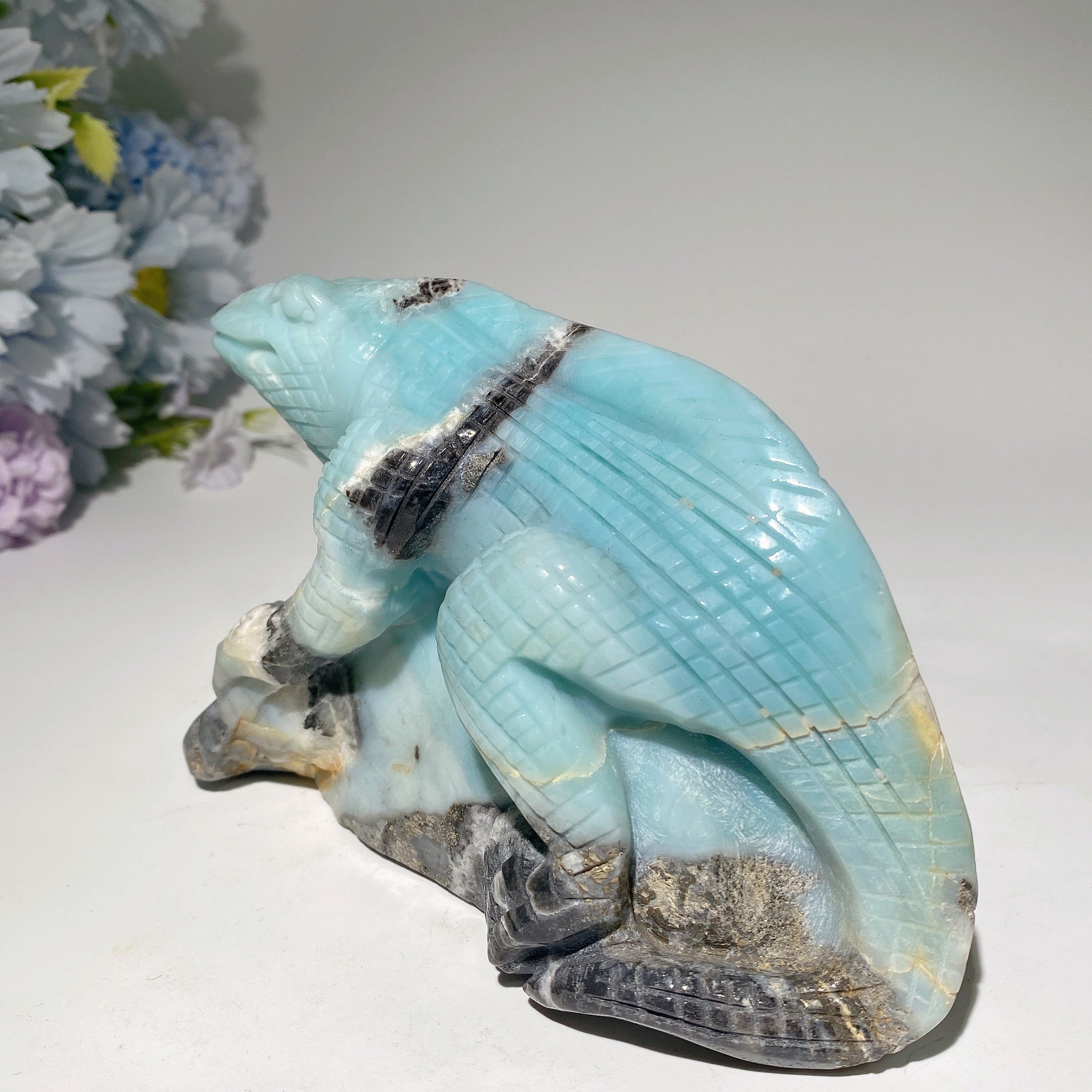 Sculpture de guérison en cristal bleu ciel de 5,4 pouces