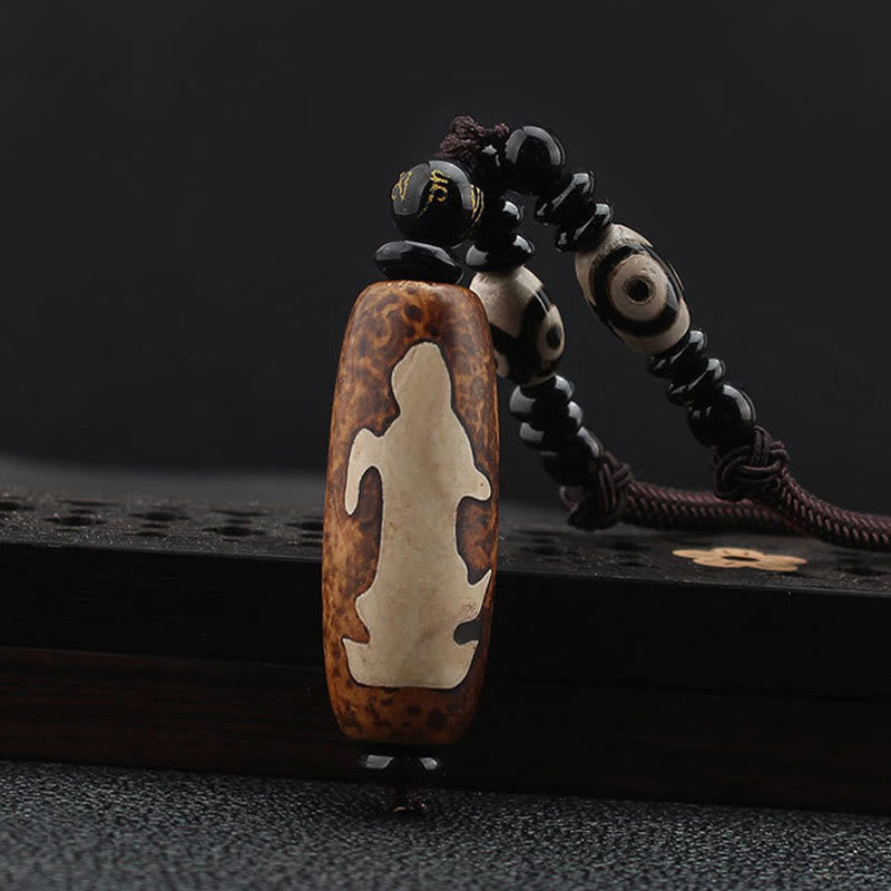 Collier de perles Om Mani Padme Hum Dzi avec motif Avalokitesvara