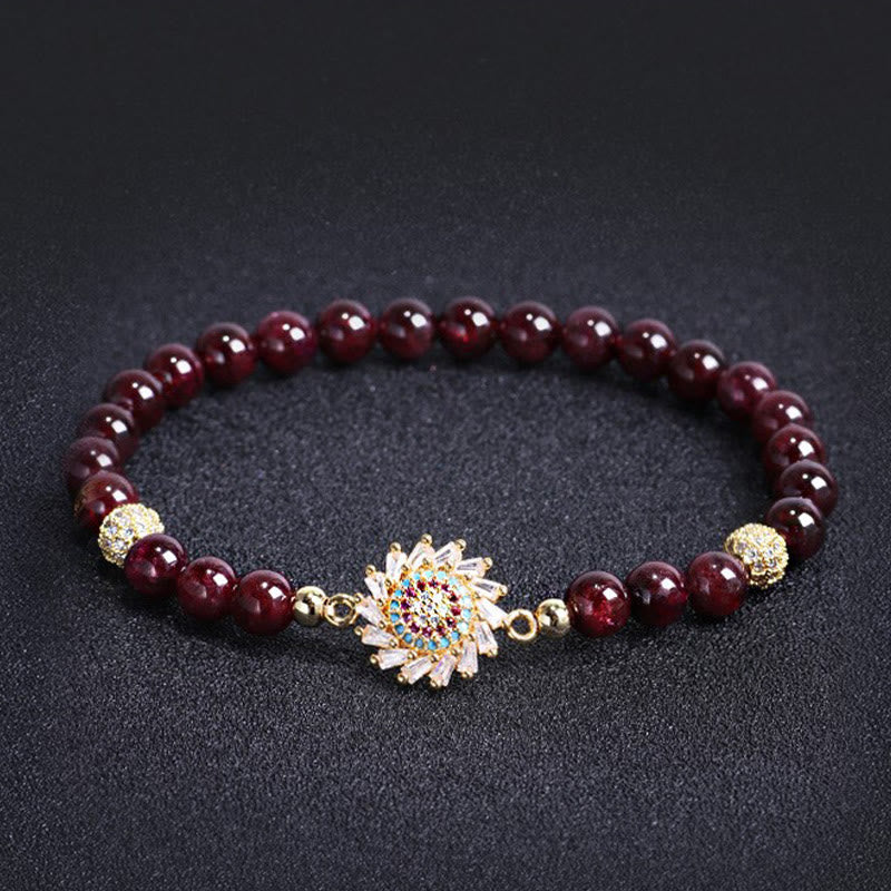 Bracelet de protection en grenat de 6 mm avec perles en forme de fleur de zircon
