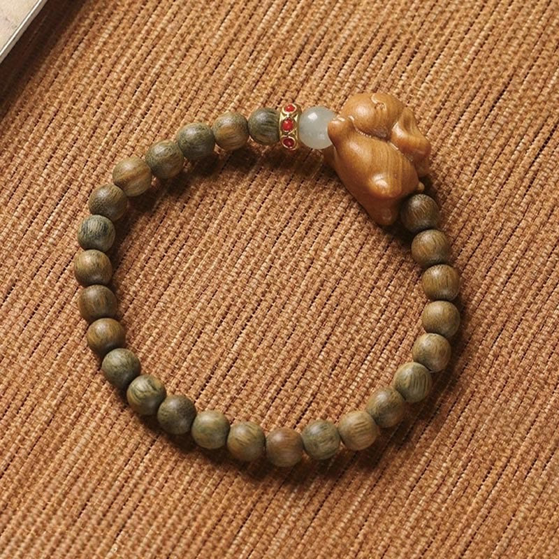 Bracelet lapin positif en bois de santal vert 6 mm