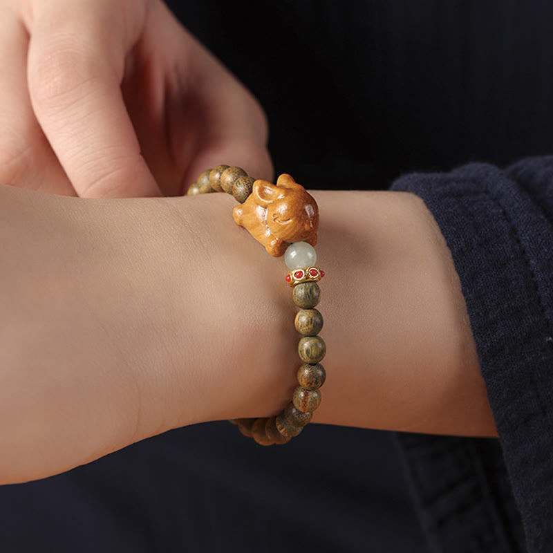 Bracelet lapin positif en bois de santal vert 6 mm