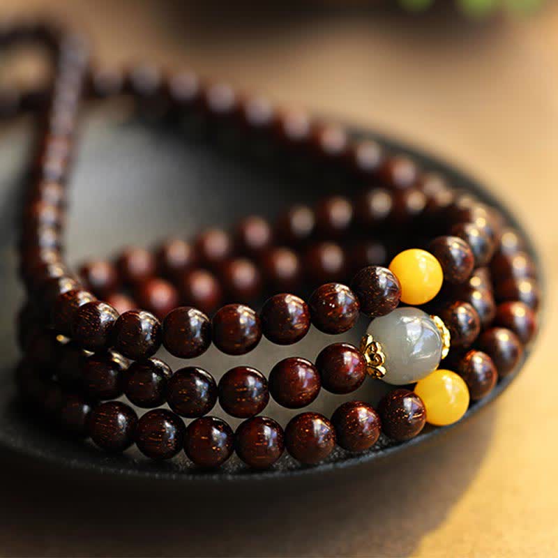 Bracelet en jade de 6 mm avec breloque en bois de santal et étoile dorée pour la protection