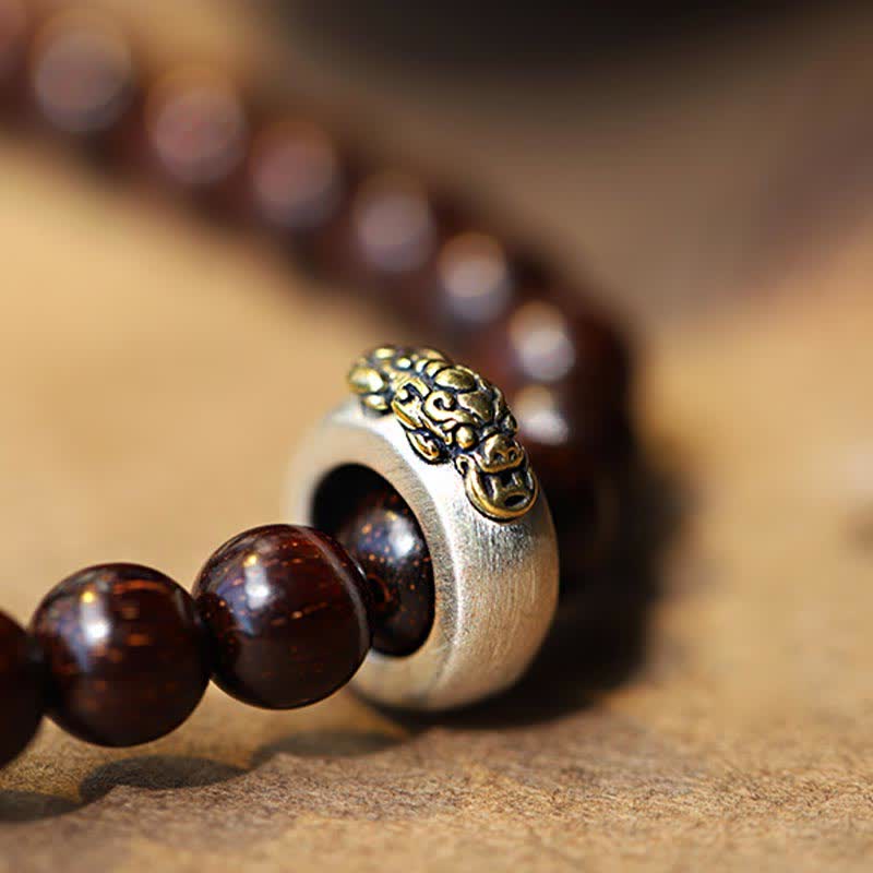 Bracelet en jade de 6 mm avec breloque en bois de santal et étoile dorée pour la protection