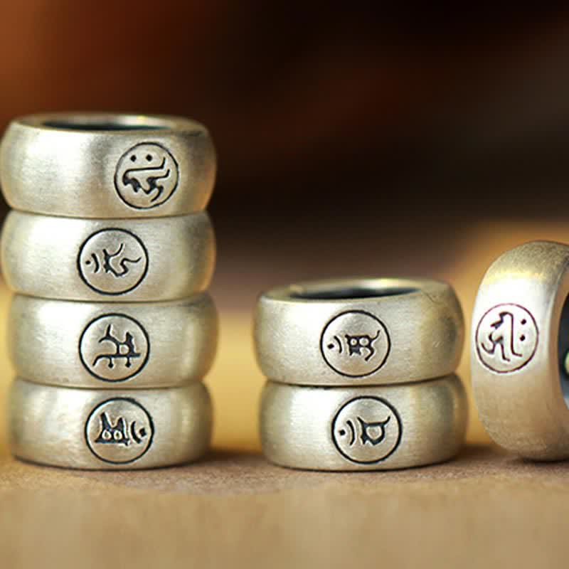 Bracelet en jade de 6 mm avec breloque en bois de santal et étoile dorée pour la protection