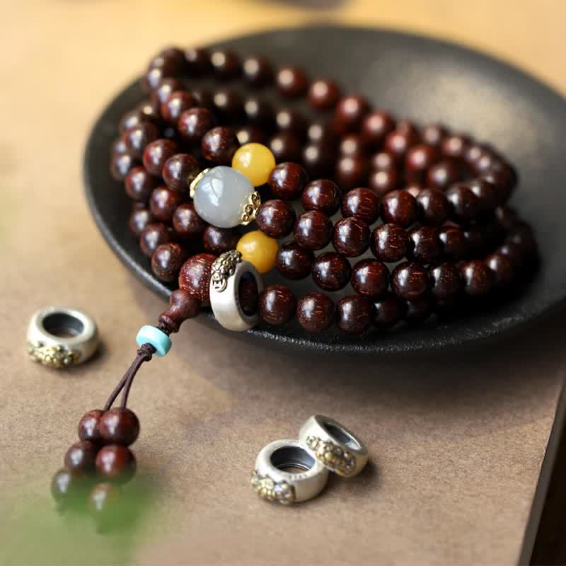 Bracelet en jade de 6 mm avec breloque en bois de santal et étoile dorée pour la protection