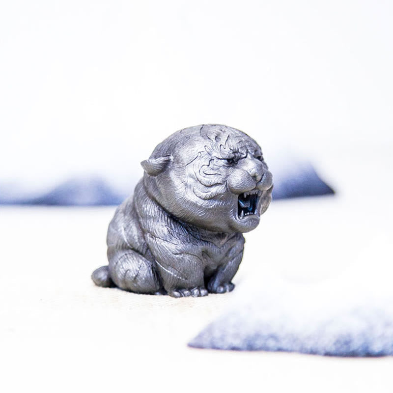 Statuette miniature en résine de poudre de fer représentant un tigre rugissant de 7,5 cm