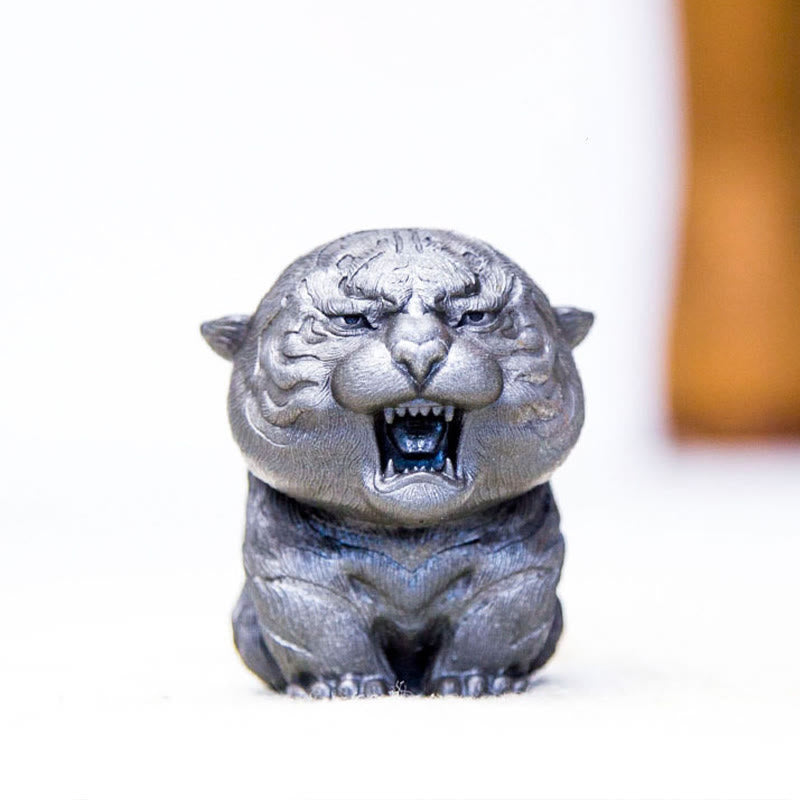Statuette miniature en résine de poudre de fer représentant un tigre rugissant de 7,5 cm