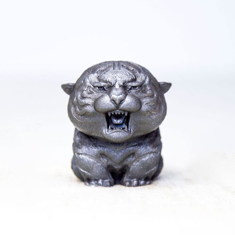 Statuette miniature en résine de poudre de fer représentant un tigre rugissant de 7,5 cm