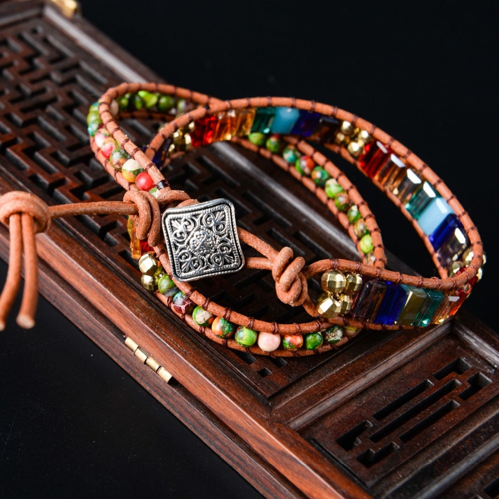 Bracelet enroulé en cuir avec cristaux 7 chakras