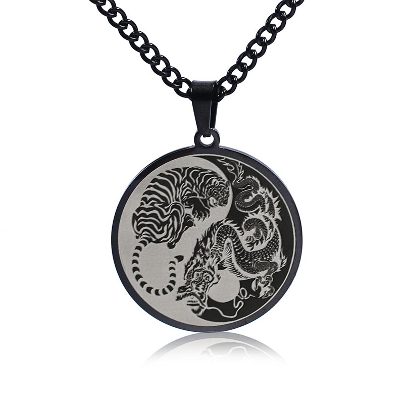 Collier Dragon en Acier Titane avec Pendentif Harmonie Dragon Tigre