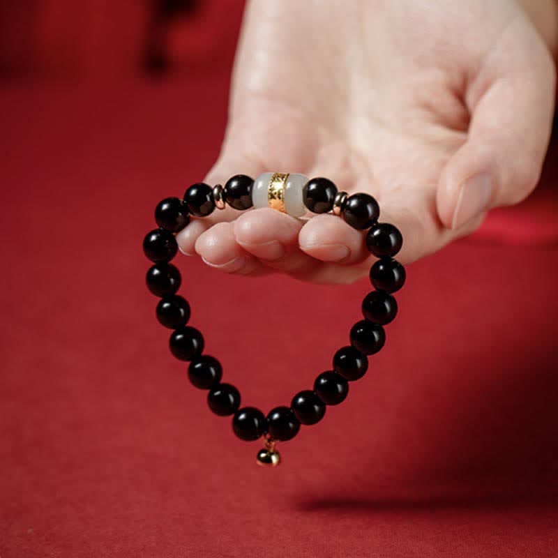 Bracelet de force Om Mani Padme Hum en jade obsidienne noire de 8 mm