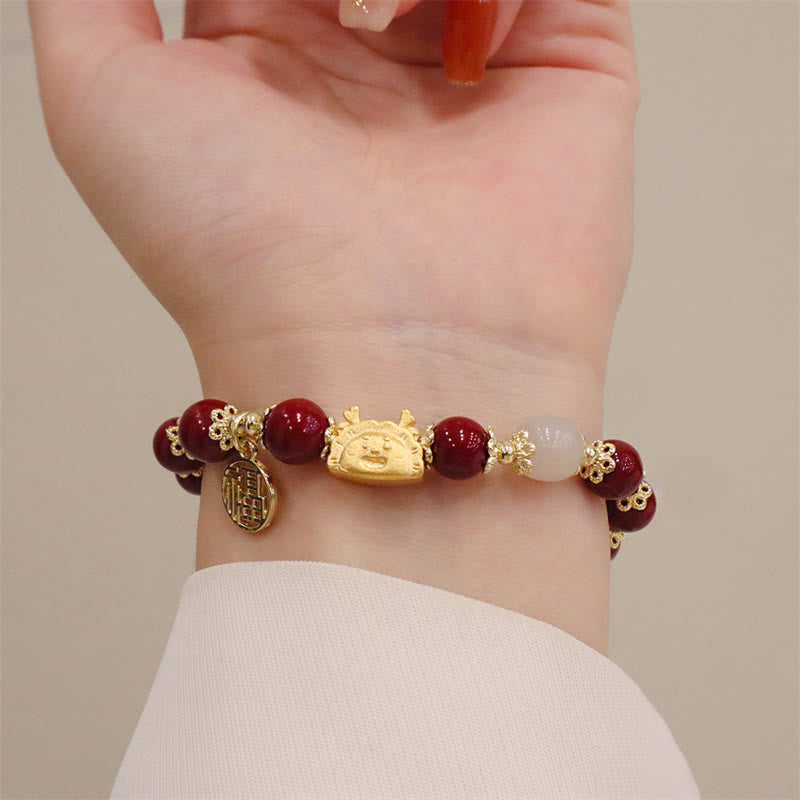 Bracelet Dragon Luck 8 mm avec agate rouge et pierres multifacettes