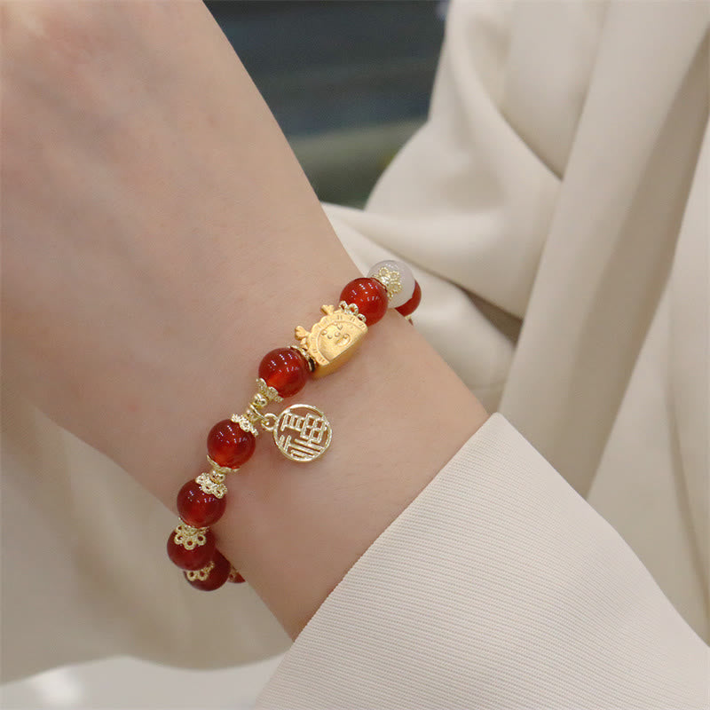 Bracelet Dragon Luck 8 mm avec agate rouge et pierres multifacettes
