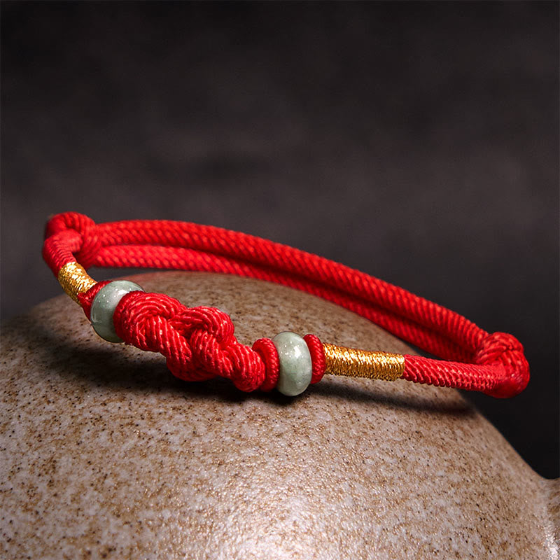 Bracelet en fil rouge avec nœud porte-bonheur en jade de 8 mm
