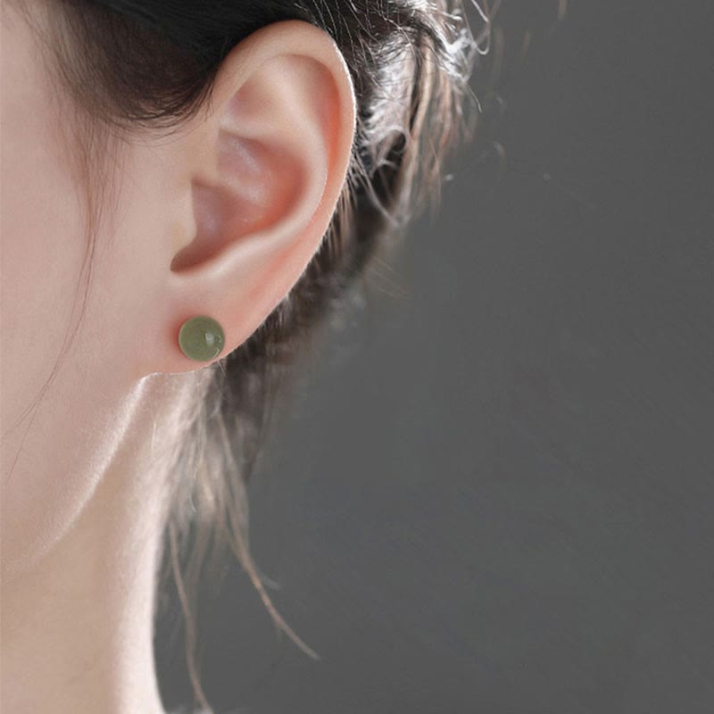 Boucles d'oreilles à tige en jade de 8 mm pour la prospérité et l'abondance