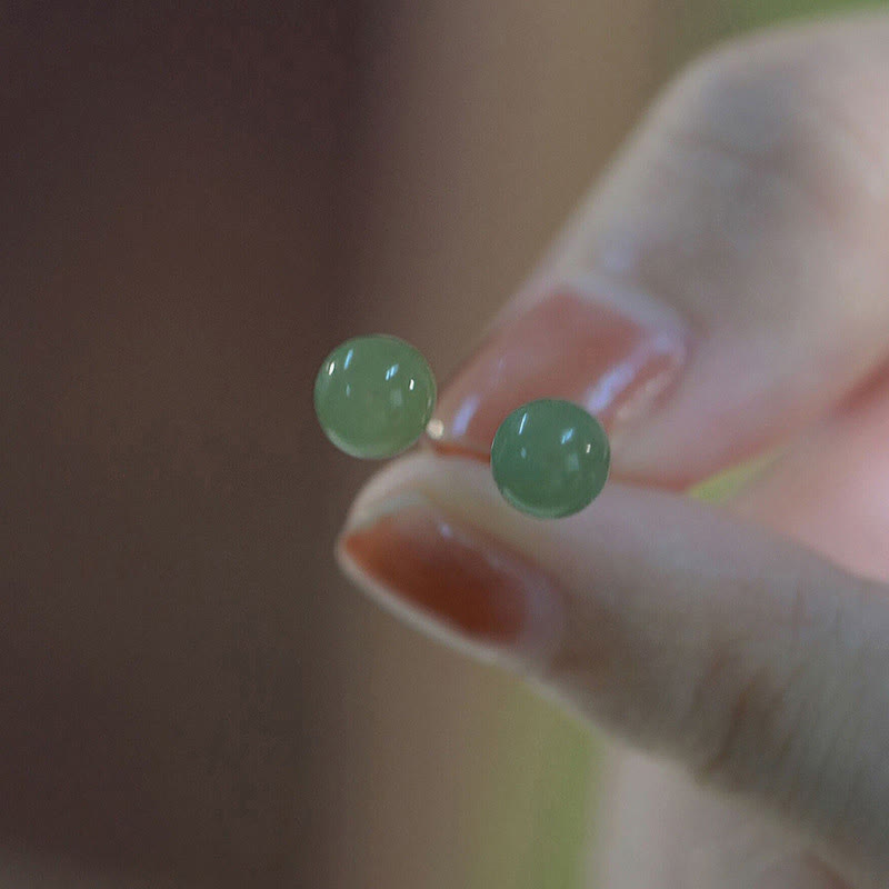 Boucles d'oreilles à tige en jade de 8 mm pour la prospérité et l'abondance