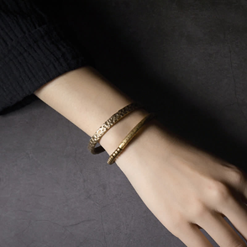 Bracelet d'équilibre spirituel en cuivre et pierre de lave de 8 mm