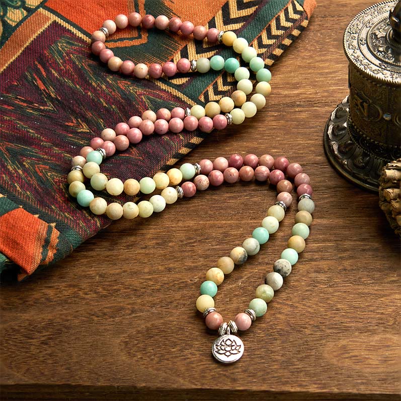 Bracelet Mala Compassion 108 perles en rhodonite et amazonite de 8 mm