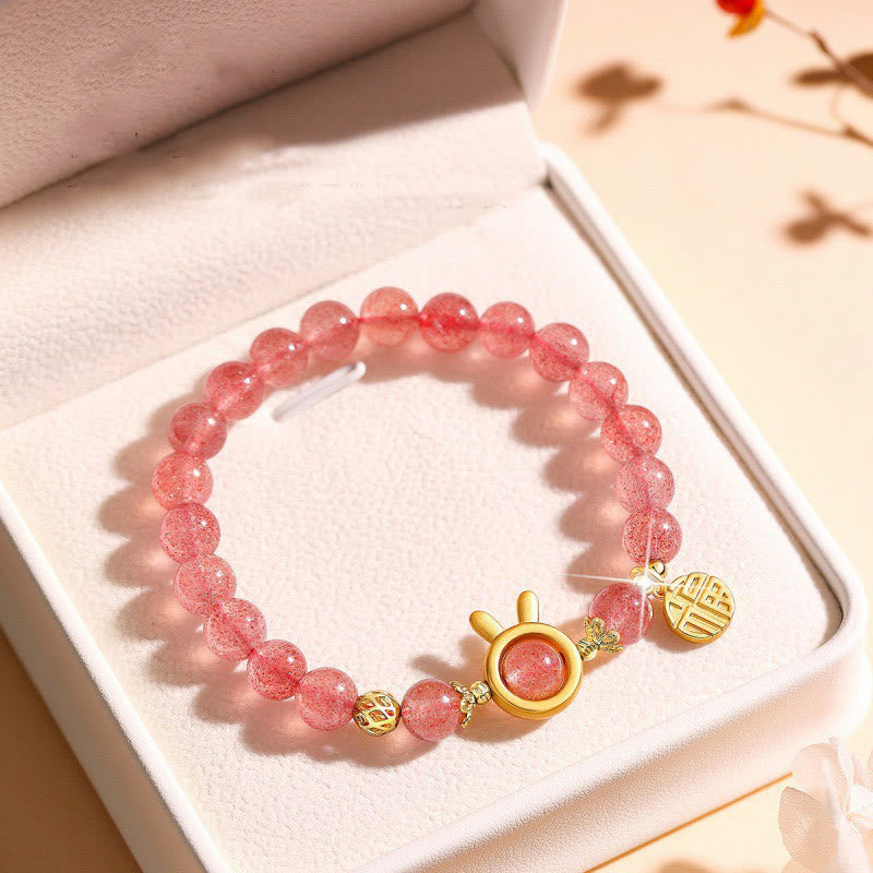 Bracelet Love en quartz fraise de 8 mm avec breloque lapin Fu