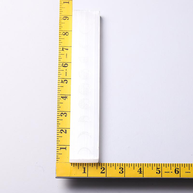 Baguette en cristal de sélénite de 9 pouces avec gravure de lune