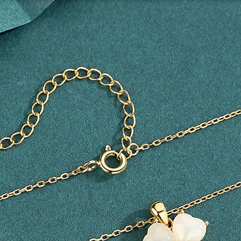 Collier porte-bonheur en argent 925 et jade Hetian avec trèfle à quatre feuilles