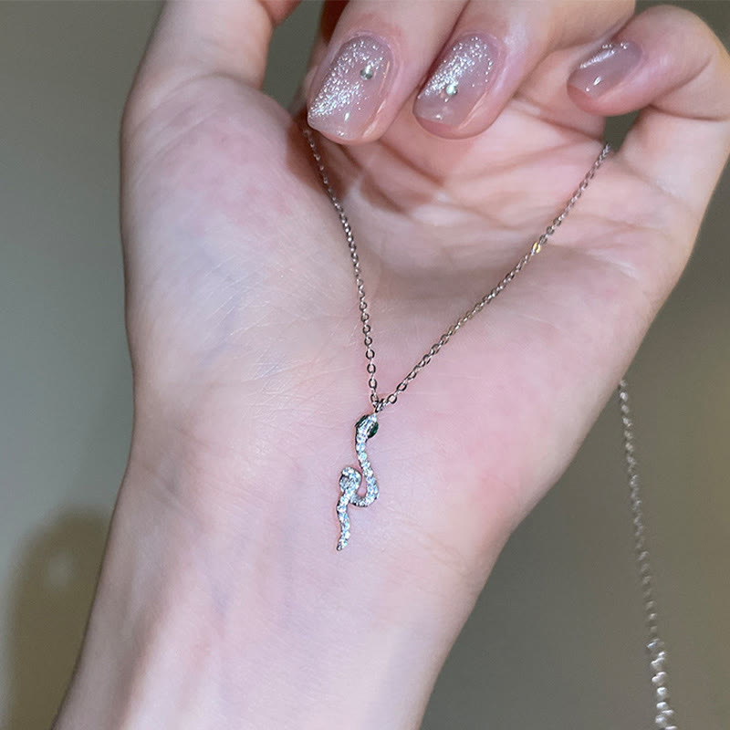 Collier serpent en argent sterling 925 avec yeux verts pour la protection