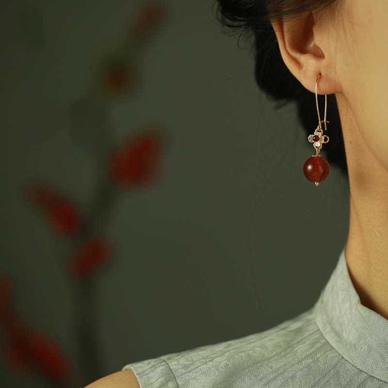 Boucles d'oreilles en argent sterling 925 avec perles en agate rouge et fleur de confiance