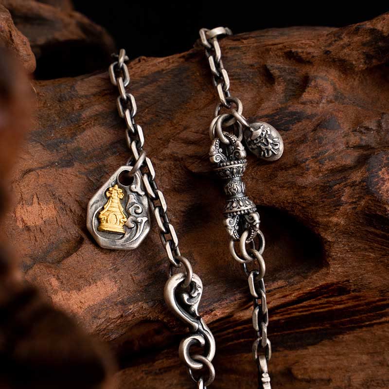 Collier spirituel Zakiram Déesse de la richesse en argent sterling 925