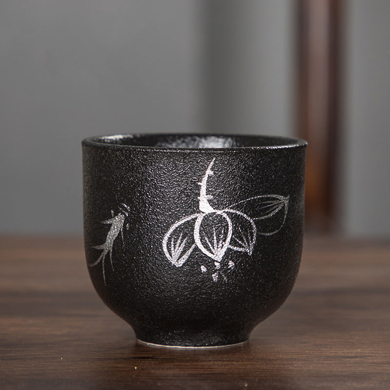 Tasse à thé en céramique noire peinte à la main de 95 ml, motif fleur de lotus