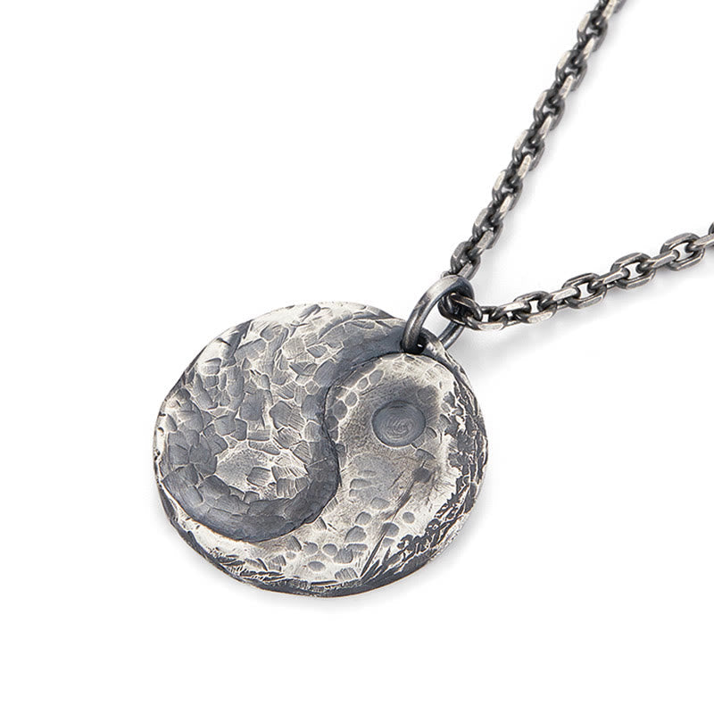 Collier Harmonie en argent sterling 990 avec texture marteau Yin Yang