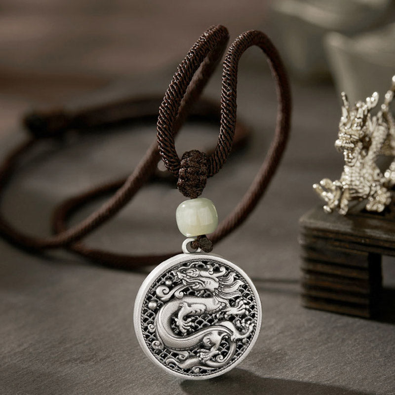 Collier en argent sterling 999 avec pendentif en jade Hetian et dragon Fu