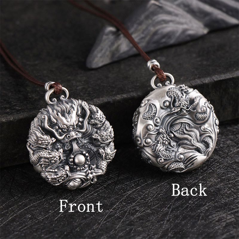 Collier en argent sterling 999 avec neuf dragons jouant avec des perles