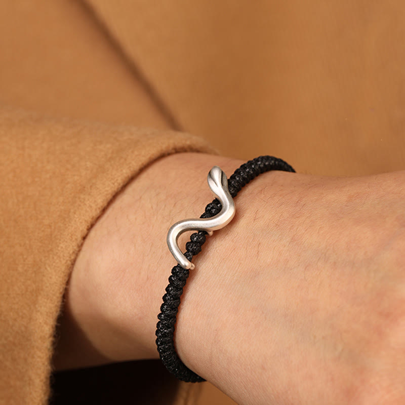 Bracelet de force en argent sterling 999 et fil rouge pour la protection | Année du Serpent