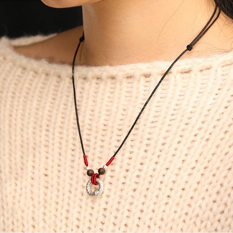 Collier en argent sterling 999 Année du Serpent Protection en bois d'agar