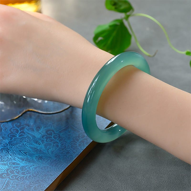 Bracelet jonc en calcédoine verte de 9 mm