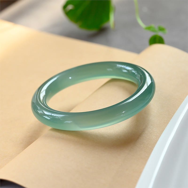 Bracelet jonc en calcédoine verte de 9 mm