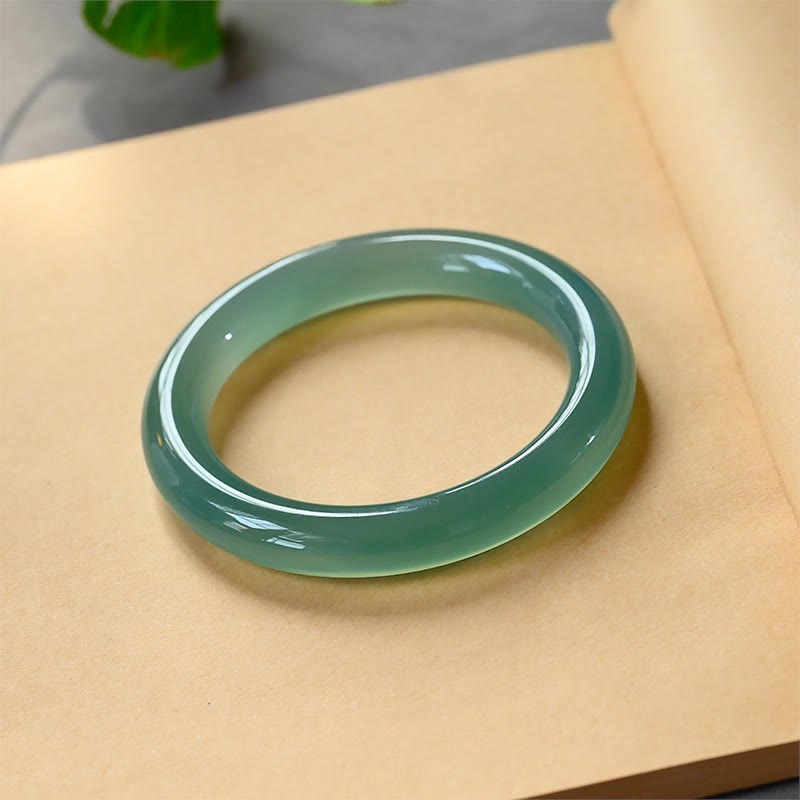 Bracelet jonc en calcédoine verte de 9 mm